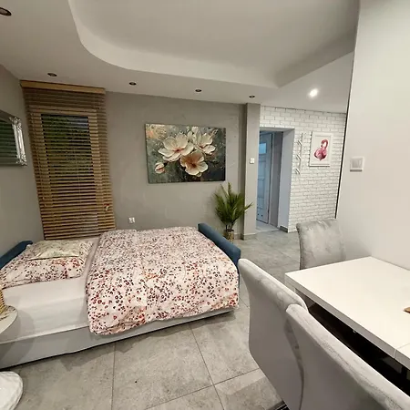 Na Rogu Dwupokojowy, 40m2 150m Od Morza דירה