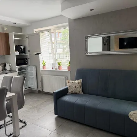 Na Rogu Dwupokojowy, 40m2 150m Od Morza